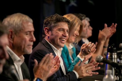 Kicillof en Avellaneda, lanzamiento del Movimiento Derecho al Futuro.