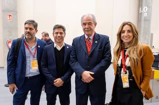 El CFI pagó los gastos de Kicillof y su comitiva durante el viaje a España por la cumbre progresista