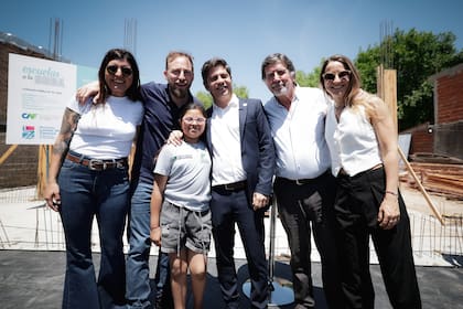 kicillof junto a Federico Otermin y Daniela Vilar en Lomas de Zamora