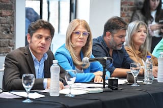 Kicillof enfrenta amenazas de paro en el frente gremial, parte de su base de sustentación para 2027