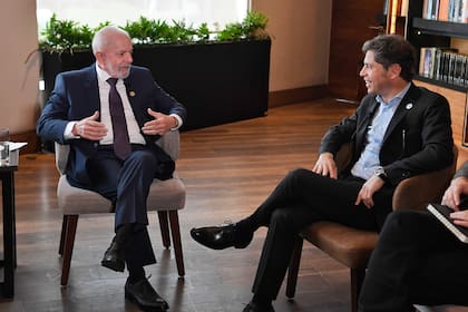 Kicillof se reunió con Lula Da Silva en México.