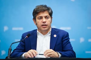 Kicillof va a Corrientes en busca de una foto con el radical Valdés