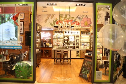 Kiehl´strabaja con el fuerte compromiso de servir a sus clientes pero sin perder de vista su principal objetivo: crear mejores ciudadanos, mejores empresas y mejores comunidades