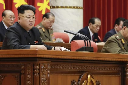 Kim abandonó la raya al medio y los costados totalmente afeitados