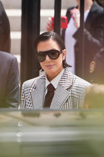 Kim estuvo acompañada por
su madre Kris
Jenner.
