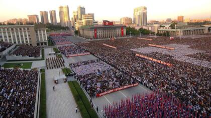 Kim Jong-un no está solo: miles de coreanos salieron a las calles para repudiar a Donald Trump