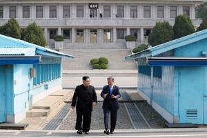 En fotos: todas las imágenes del encuentro de los líderes coreanos
