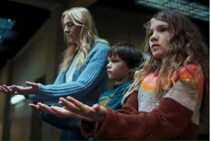 Kim Riedle, Sammy Schrein y Naila Schuberth son los protagonistas de la serie alemana "Mi querida niña" (Foto: Netflix)