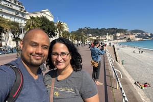 Kimanzi Constable y su esposa dejaron atrás el alto costo de vida en Estados Unidos y se mudaron a Tailandia