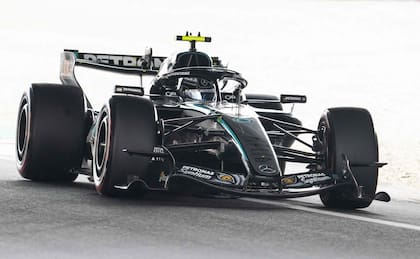 Kimi Antonelli se sostiene en la delantera del Gran Premio de Japón; el italiano toma cada vez más ventaja sobre Oscar Piastri.