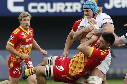 King está enfocado en "darle todo al equipo"; disfruta la pasión con que se vive el rugby en Perpignan, club del suroeste francés.