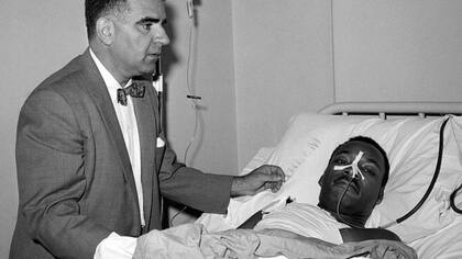 King se recuperó luego de ser apuñalado en 1958