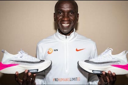 Kipchoge y sus "zapatillas mágicas" para un récord que no fue convalidado por la IAFF