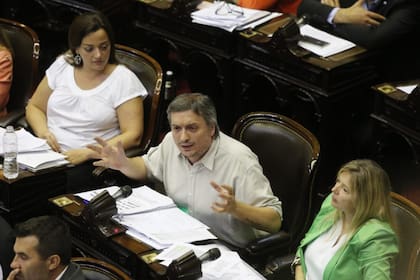 Máximo Kirchner durante el cierre de bloque de Frente de Todos