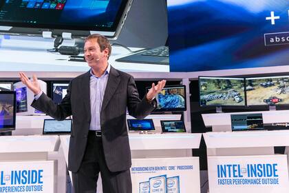 Kirk Skaugen de Intel durante la presentación del nuevo procesador de sexta generación Core Skylake en la feria IFA