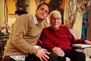 Cameron Douglas, sobre su abuelo Kirk: "Creyó en mí cuando ni yo lo hacía"