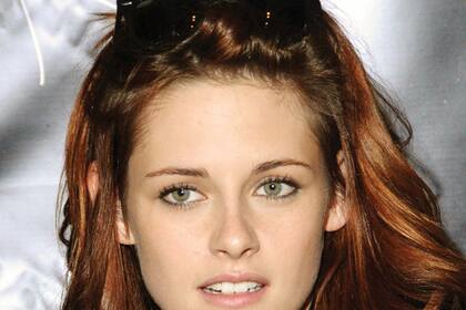 Kirsten Stewart cobriza