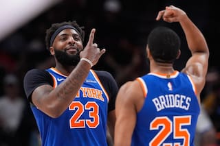 Knicks avanzan a semis del Este aplastando 140-89 a Hawks en el sexto encuentro