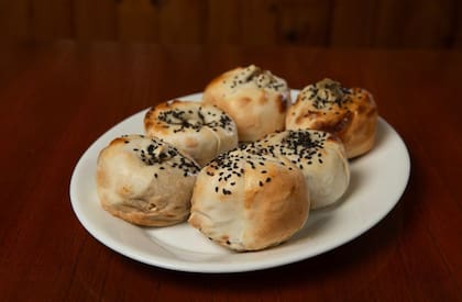 Knishes de La Crespo.