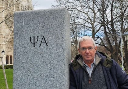 Knobel Freud en el parque Sigmund Freud, en Viena