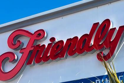 Kohli trabajó como mesero en la cadena y actualmente compró la compañía