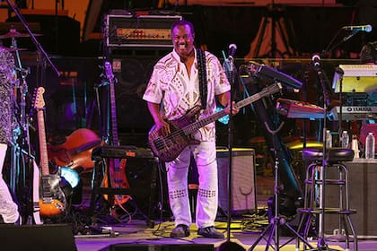 Robert “Kool” Bell, bajista y líder de Kool & The Gang
