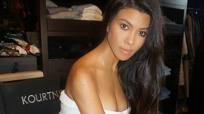 Kourtney Kardashian encontró consuelo en un fornido modelo y boxeador