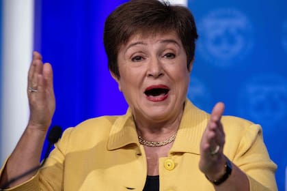 Kristalina Georgieva: "La mayoría de los trabajadores de la región dependen del contacto social".