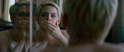 Kristen Stewart brilla en su protagónico en Vigilando a Jean Seberg (Foto: Netflix)