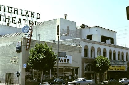 Kristen Stewart compró el histórico Highland Theater