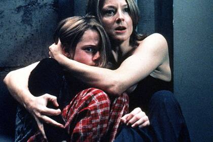 Kristen Stewart y Jodie Foster en La habitación del pánico