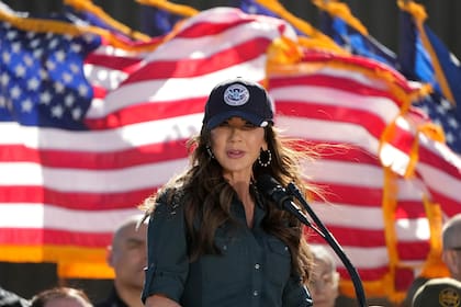 Kristi Noem, secretaria de Seguridad Nacional de Estados Unidos, dejar su puesto el 31 de marzo y pasar al Escudo de las Amricas, la nueva iniciativa del presidente para la seguridad del Hemisferio Occidental