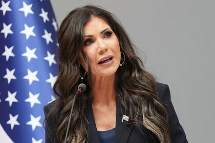 Kristi Noem sostuvo que la situación de Venezuela no "justificaba la protección" del TPS