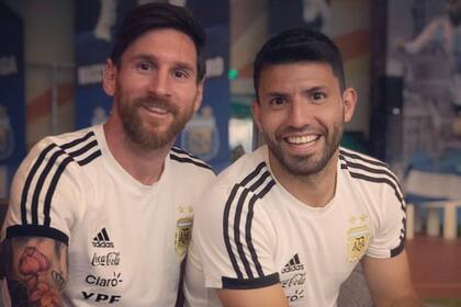 Kun Agüero y Lionel Messi no pudieron jugar juntos en Barcelona