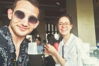 Kyle Stockford y su novia, de viaje a bordo de su van
