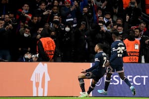 El golazo de Mbappé que desató la locura en París y "salvó" a Messi