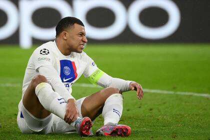 Kylian Mbappé, otra cara de la decepción; "Bayern tiene un equipo hecho para ganar la Champions. Nuestro máximo es esto”, apuntó el máximo goleador histórico de PSG.