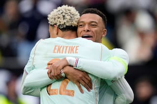 Kylian Mbappé se recupera de la lesión de rodilla y guía a Francia al triunfo 2-1 ante Brasil