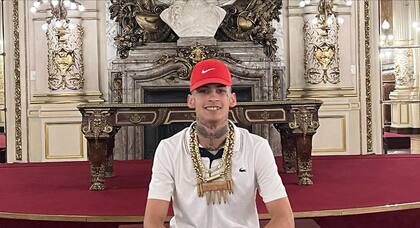 L-Gante estuvo en la Casa Rosada para la grabación de una versión especial del Himno Nacional