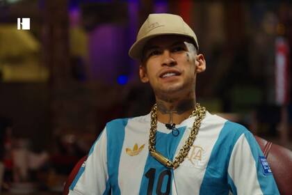 L-Gante pasó por El buscador (Hispa) y tuvo un mano a mano con Julio Leiva (Foto: captura de video)