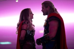 La decisión que tomó Chris Hemsworth antes de besar a Natalie Portman en Thor: Love and Thunder