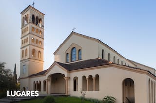La ciudad con colinas, un gran delta, edificios patrimoniales y un puente que le cambió la vida