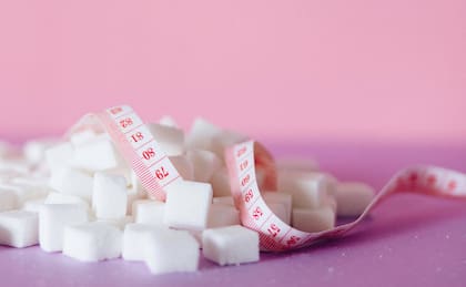 La absorción de dióxido de carbono en la sangre favorece el metabolismo de la glucosa