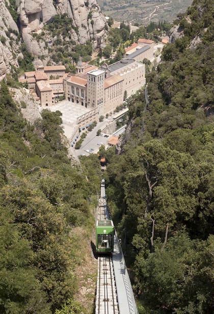 La acceso a la montaña está a 60 km de Barcelona