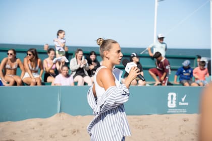 La actividad fue conducida por Juli Puente, referente del movimiento, quien acompañó y alentó a los participantes durante toda la tarde.
