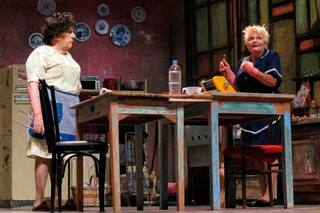 Claudia Lapacó acusó a Antonio Gasalla de maltratarla en el escenario