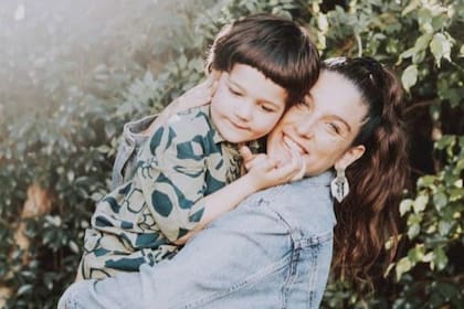 La actriz aseguró que, tras semanas difíciles, su hijo recibió el alta