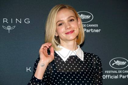 La actriz británica Carey Mulligan fue homenajeada por la firma de marcas de lujo Kering en el Festival de Cannes, donde presenta el film "Wildlife", dirigido por Paul Dano, adaptado de la novela de Richard Ford