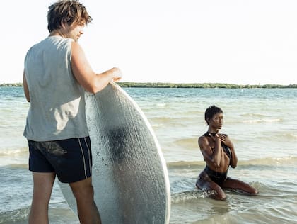 La actriz británica Jodie Smith, posando en Miami para el Calendario Pirelli 2025