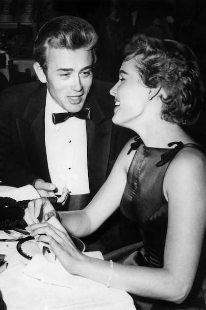 La actriz con James Dean, en 1955